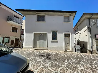 Casa Indipendente in vendita a Ariano Irpi... - foto 1