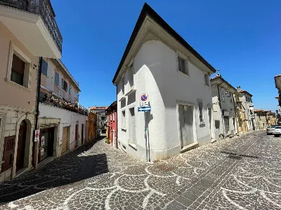 Casa Indipendente in vendita a Ariano Irpi... - foto 3