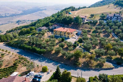 Casa Indipendente in vendita a Ariano Irpi... - foto 1