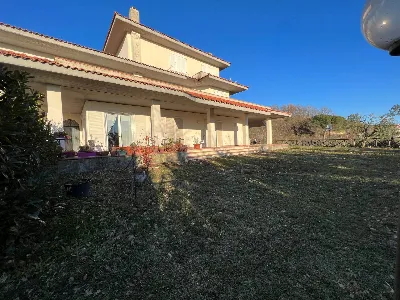 Villa in vendita a Ariano Irpino - foto 2