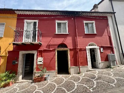 Casa Indipendente in vendita a Ariano Irpi... - foto 2