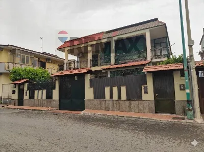 Casa Indipendente in vendita a Arzano - foto 2