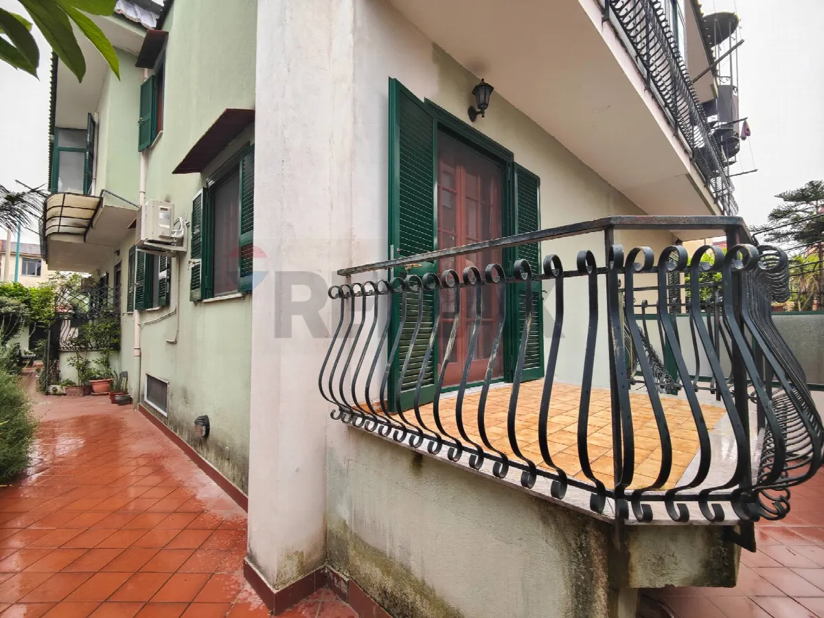 Casa Indipendente in vendita ad Arzano - foto 4