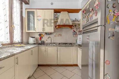 Casa Indipendente in vendita a Rho - foto 3
