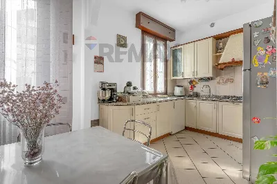 Casa Indipendente in vendita a Rho - foto 4