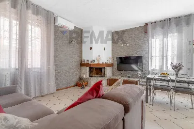 Casa Indipendente in vendita a Rho - foto 6