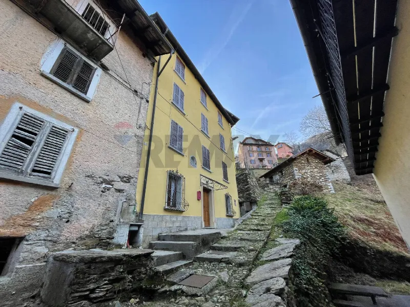 Casa Indipendente in vendita a Gurro - foto 1