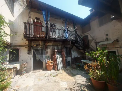 Casa Indipendente in vendita a Casalzuigno - foto 1
