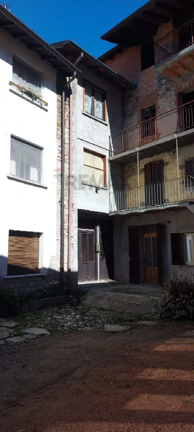 Casa Indipendente in vendita a Cuveglio - foto 3