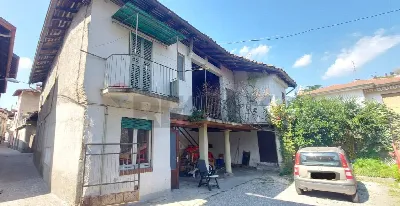 Casa Indipendente in vendita a Gavirate - foto 1