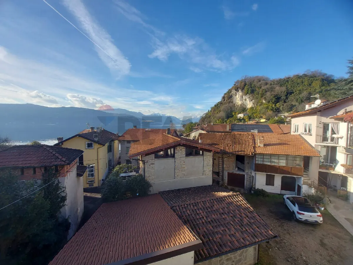 Casa Indipendente in vendita a Leggiuno - foto 5