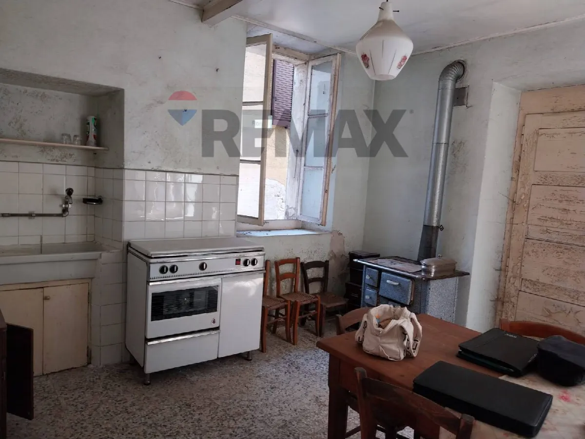 Casa Indipendente in vendita a Cremenaga - foto 3
