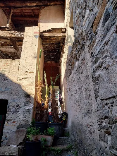 Rustico/Casale in vendita a Castelveccana - foto 1