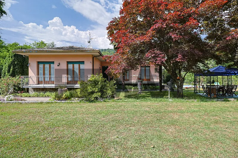 Villa in vendita a Cremenaga - foto 1