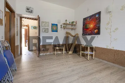 Casa Indipendente in vendita a Cocquio-Tre... - foto 5