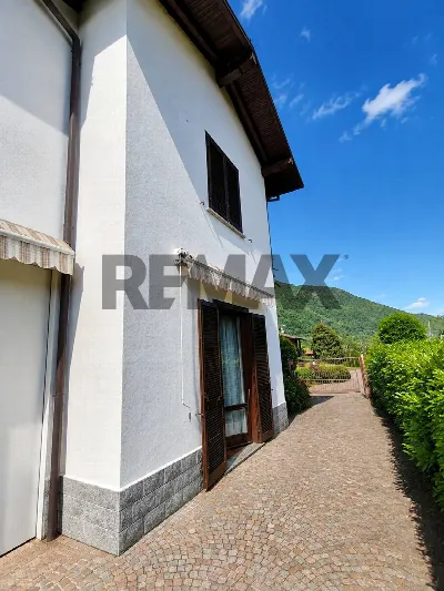 Villa in vendita a Casalzuigno - foto 6