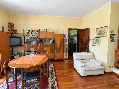 Villa in vendita a Casalzuigno - foto 7