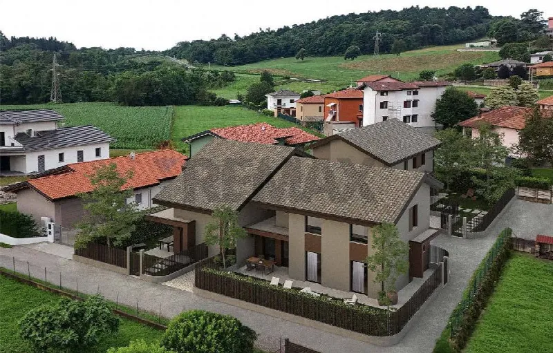 Villa in vendita ad Arcisate - foto 1
