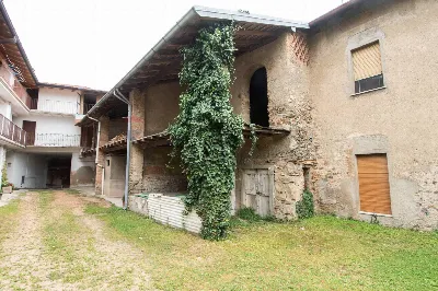 Rustico/Casale in vendita a Cantello - foto 1