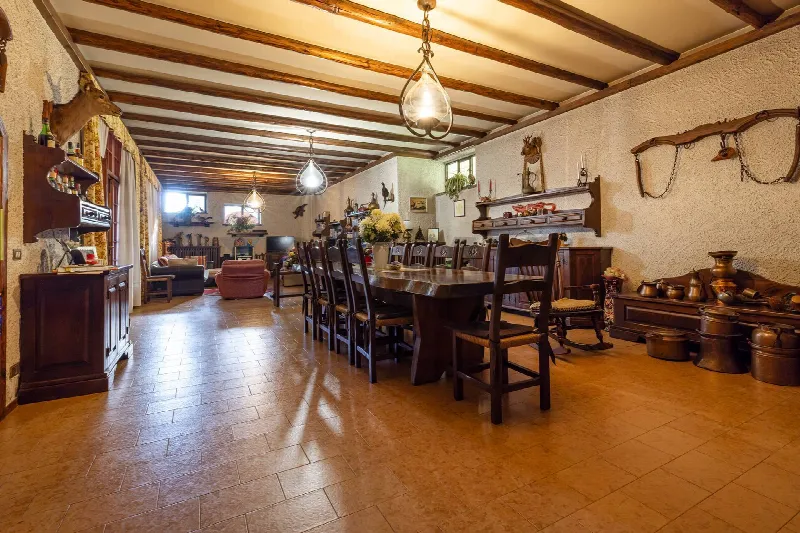 Casa Indipendente in vendita a Buguggiate - foto 8