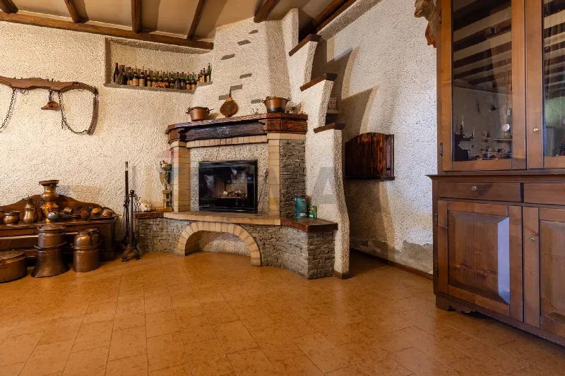 Casa Indipendente in vendita a Buguggiate - foto 9