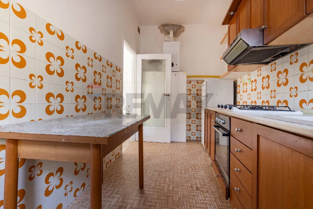 Casa Indipendente in vendita a Castronno - foto 3