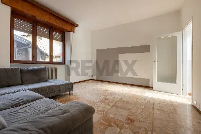 Casa Indipendente in vendita a Castronno - foto 5