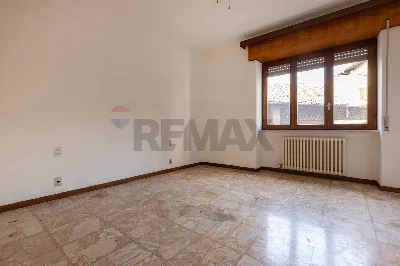 Casa Indipendente in vendita a Castronno - foto 7