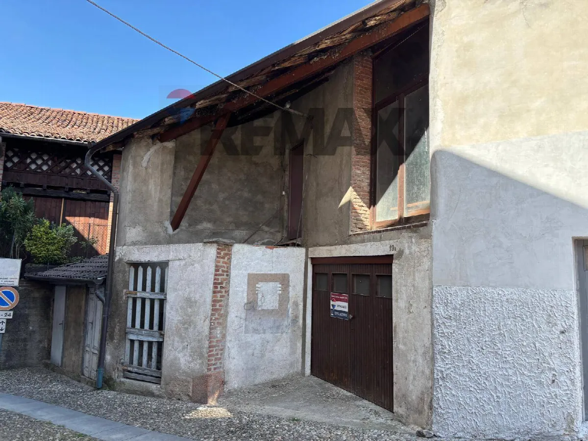 Rustico/Casale in vendita a Castronno - foto 3
