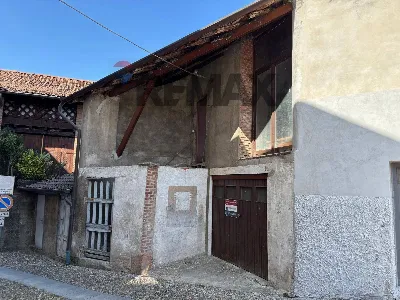 Rustico/Casale in vendita a Castronno - foto 3