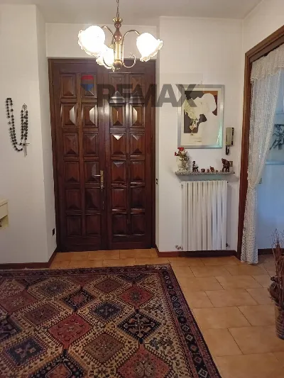 Villa in vendita a Carnago - foto 5