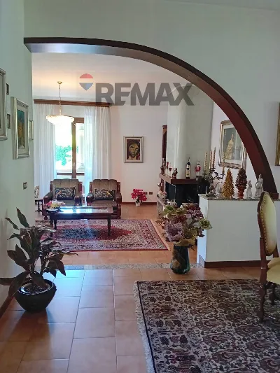 Villa in vendita a Carnago - foto 6