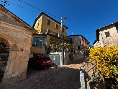 Casa Indipendente in vendita a Cuasso al M... - foto 1