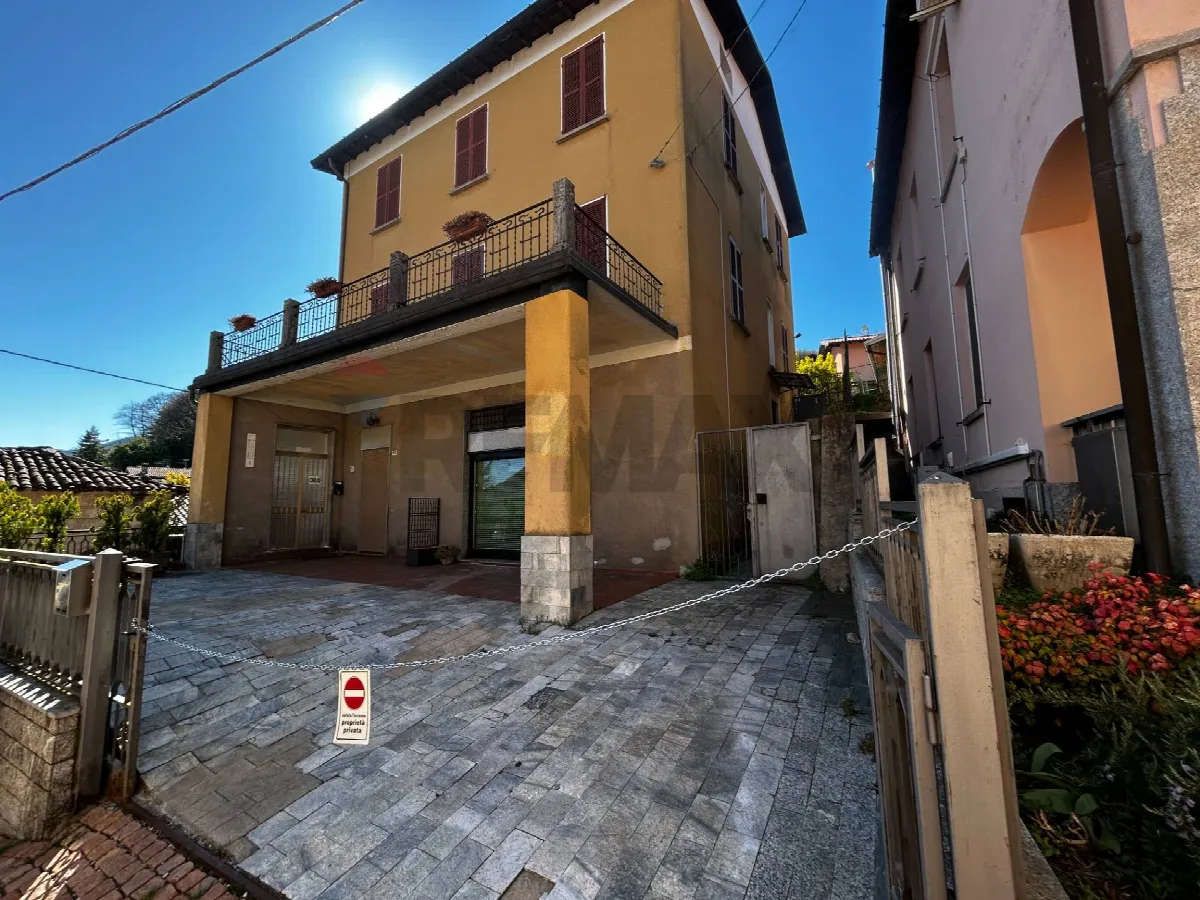 Casa Indipendente in vendita a Cuasso al Monte - foto 2
