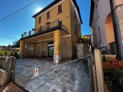 Casa Indipendente in vendita a Cuasso al M... - foto 2