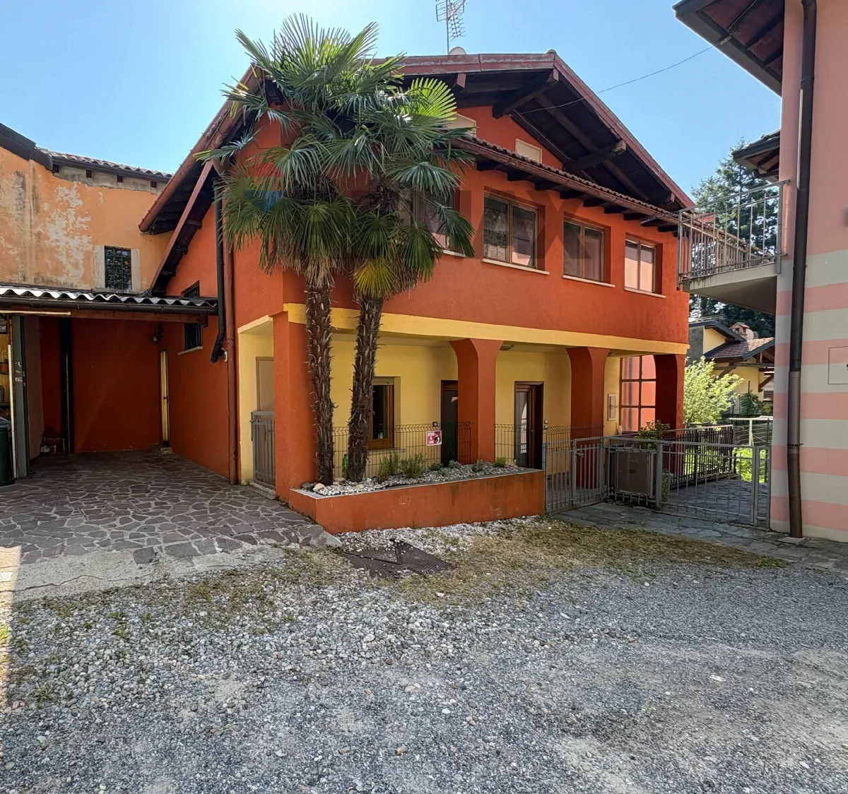 Casa Indipendente in vendita a Viggiù - foto 2