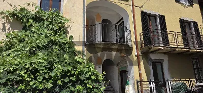 Rustico/Casale in vendita a Cuasso al Mont... - foto 1