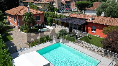 Villa a Besano