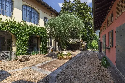 Palazzo/Stabile in vendita a Cuasso al Mon... - foto 1