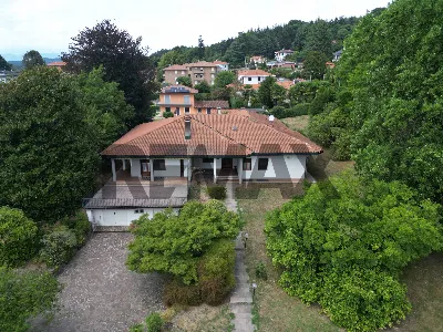 Villa a Vergiate