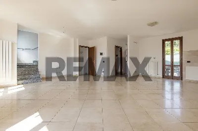 Villa in vendita a Cunardo - foto 7