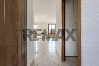 Villa in vendita a Cunardo - foto 8