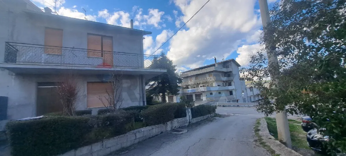 Casa Indipendente in vendita ad Altino - foto 2