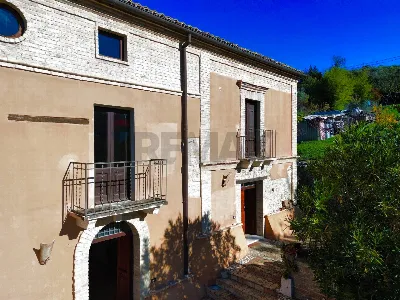 Rustico/Casale in vendita a Lanciano - foto 1