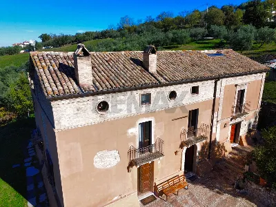 Rustico/Casale in vendita a Lanciano - foto 2