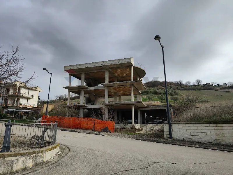 Casa Indipendente in vendita a Roccascalegna - foto 1