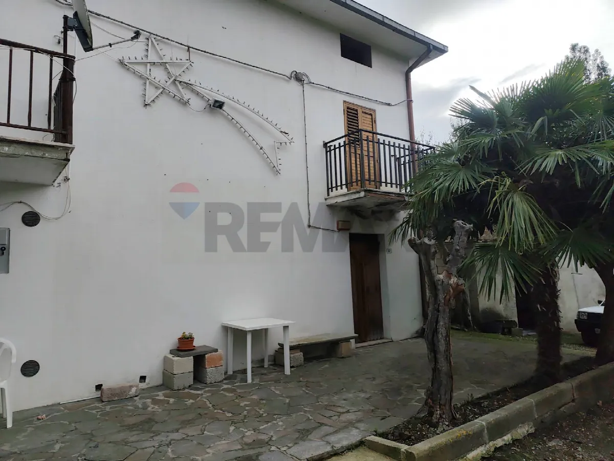 Casa Indipendente in vendita a Roccascalegna - foto 4