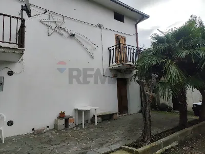 Casa Indipendente in vendita a Roccascaleg... - foto 4