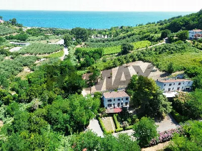 Casa Indipendente in vendita a Rocca San G... - foto 1