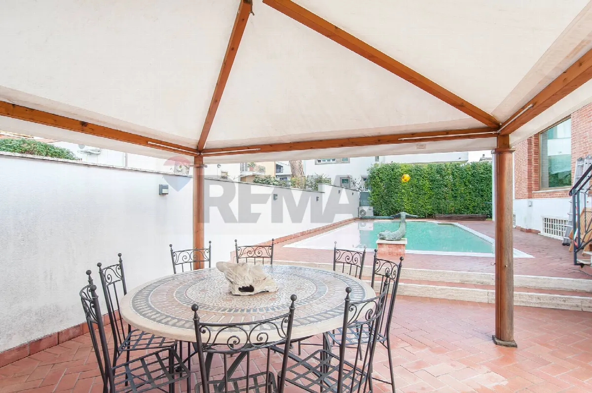 Villa in vendita a Roma, Axa, Casal Palocco, Infernetto - foto 4
